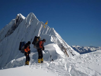 Manaslu 2008 - Verso il Campo 2