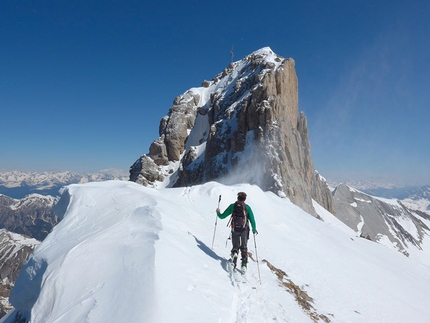 Sas dles Diesc, Fanes, Dolomites - Simon Kehrer and Roberto Tasser on 14/04/2014 skiing down Sasso delle Dieci