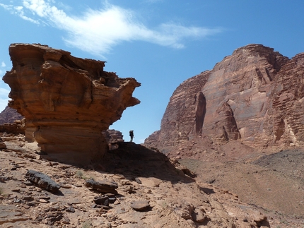 Ritorno nella Valle della Luna: l'arrampicata a Wadi Rum in Giordania