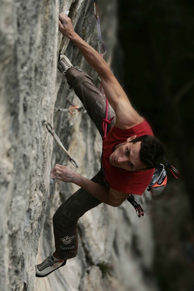 Diego Sirtori ripete Play the cross 8c agli Scudi Di Valgrande