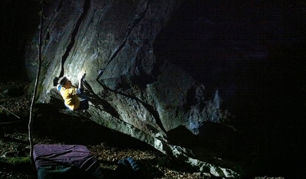 Martin Keller, new boulder problems at Sustenpass and Brione