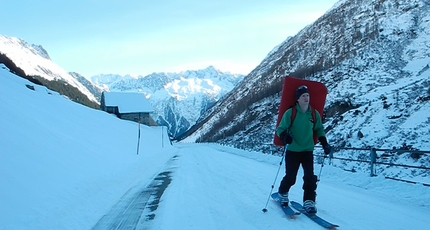 Martin Keller - Avvicinamento con gli sci al Sustenpass in Svizzera