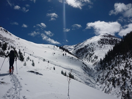 Kaçkar Dagi scialpinismo, Turchia - Davanti a noi il panorama si fa spettacolare.