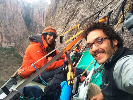 Piedra Bolada, Messico - Cecilia Buil e Sergio Almada durante la prima salita di Rastamuri (VI, 5.11/A4, 1030m, 04/2014), Piedra Bolada, Messico