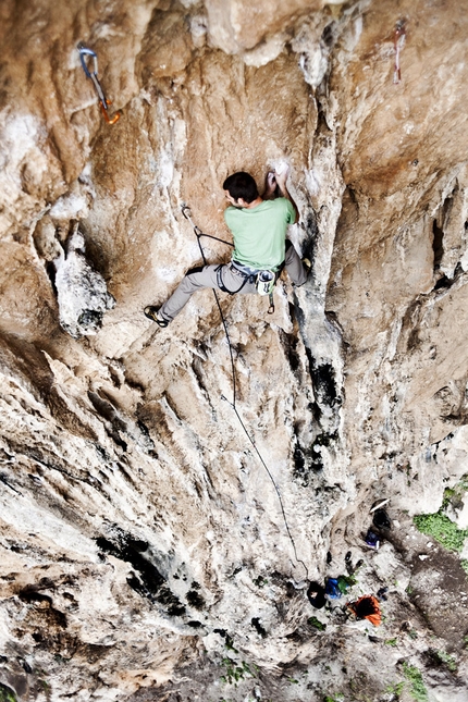 Athens climbing, Greece - Sonnie Trolias climbing 