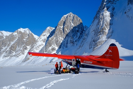 Revelation Mountains, Alaska - Odyssey & Iliad, two new routes on Pyramid Peak and Mount Boucansaud (Lise Billon, Pedro Angel Galan Diaz, Jeremy Stagnetto, Jérôme Sullivan)