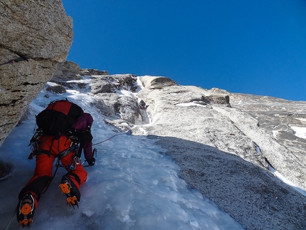 Revelation Mountains, Alaska - Odyssey & Iliad, due nuove vie su Pyramid Peak e Mount Boucansaud (Lise Billon, Pedro Angel Galan Diaz, Jeremy Stagnetto, Jérôme Sullivan)