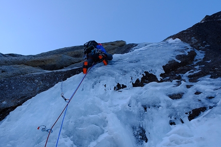 Revelation Mountains, Alaska - Odyssey & Iliad, due nuove vie su Pyramid Peak e Mount Boucansaud (Lise Billon, Pedro Angel Galan Diaz, Jeremy Stagnetto, Jérôme Sullivan)