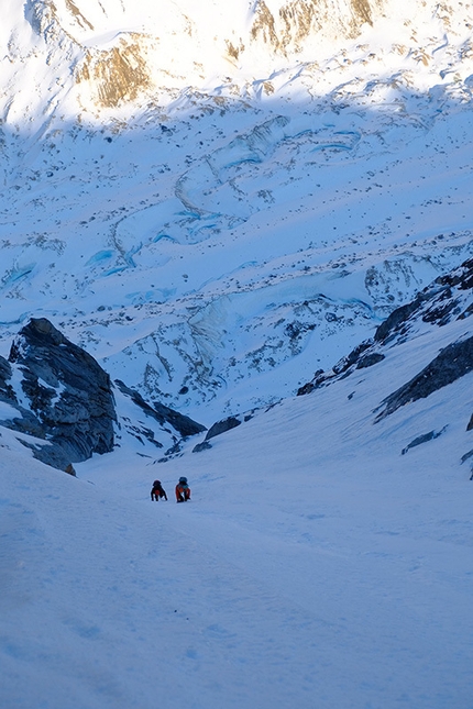 Revelation Mountains, Alaska - Odyssey & Iliad, two new routes on Pyramid Peak and Mount Boucansaud (Lise Billon, Pedro Angel Galan Diaz, Jeremy Stagnetto, Jérôme Sullivan)