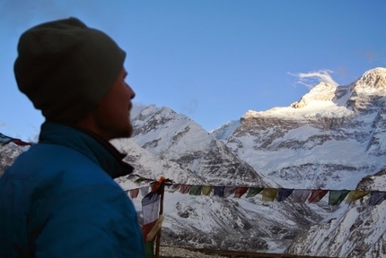 Kangchenjunga, Denis Urubko - Artiom Braun osserva la parete nord del Kangchenjunga