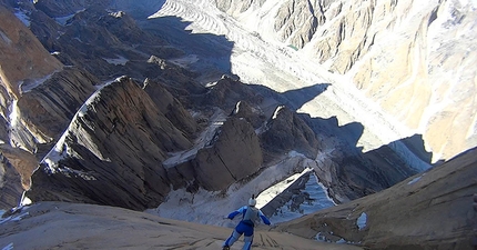 Trango Towers, Pakistan - Andrey Lebedev and Vladimir Murzaev, Trango Towers BASE Jump, Pakistan