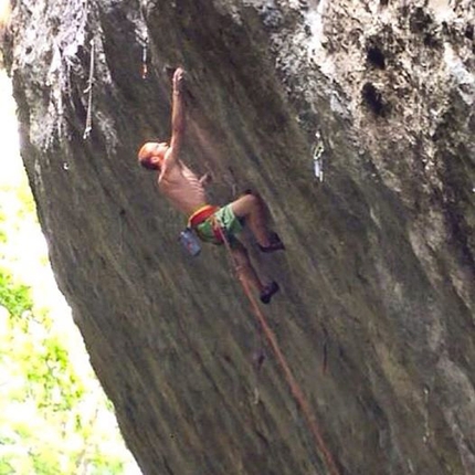 Gabriele Moroni ripete Back Road 9a a Rovereto