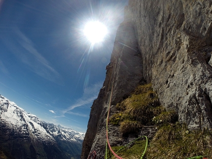 Wenden - Silvan Schüpbach & Luca Schiera durante la prima salita di El Gordo (6c/7a, 450m, Wendenstöcke, Svizzera