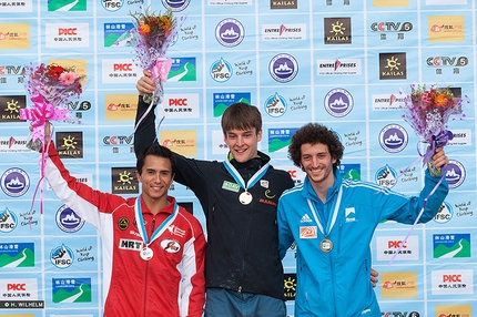 Coppa del Mondo Lead 2014 - Haiyang, Cina Boulder podio maschile: Sean McColl, Jan Hojer, Guillaume Glairon Mondet