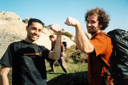 Marco Bussu, Sardegna boulder - Marco Bussu e Fred Nicole a Orotelli, primi anni duemila