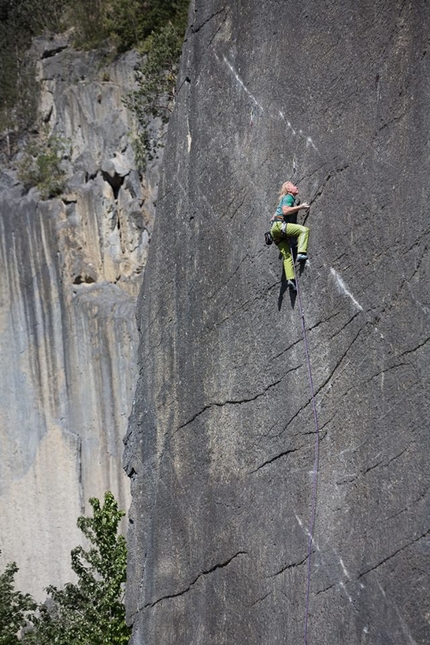 Beat Kammerlander climbs Drei Siebe at Bürser Platte