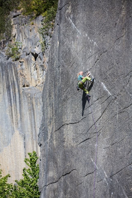 Beat Kammerlander - Beat Kammerlander climbing Drei Siebe, Bürser Platte, Austria.