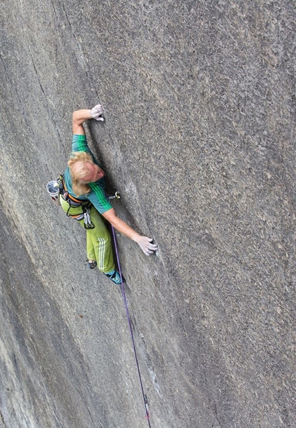 Beat Kammerlander - Beat Kammerlander climbing Drei Siebe, Bürser Platte, Austria.