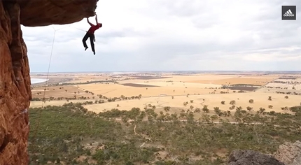 Three beautiful trad climbs in Australia, with Mayan Smith-Gobat and Benjamin Rueck