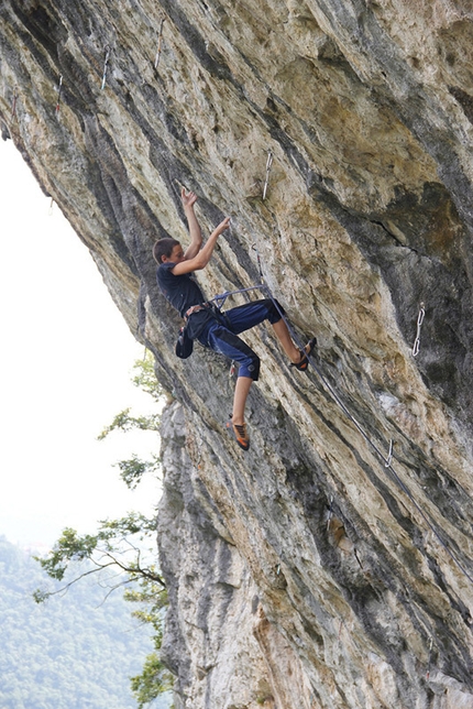 Giorgio Bendazzoli - Giorgio Bendazzoli in arrampicata al Covolo (VI)