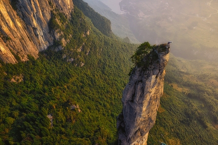 Video: Le incredibili falesie di calcare della Cina