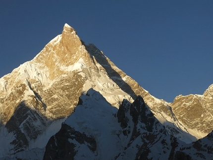 Masherbrum attempt by David Lama, Peter Ortner and Hansjörg Auer
