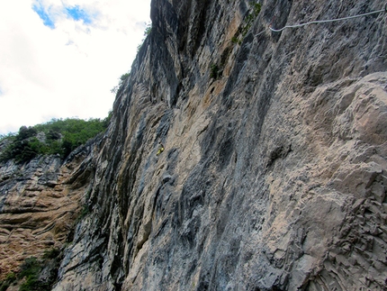 Welcome to Tijuana, new rock climb in Italy's Gola del Limarò