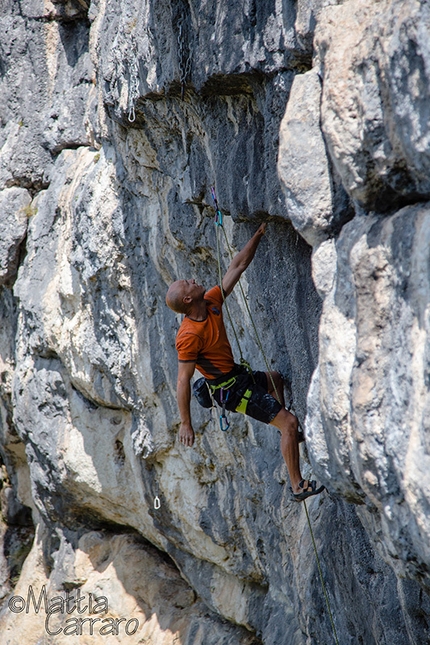 Campo Solagna - Massimo Battaglia climbing Giulia