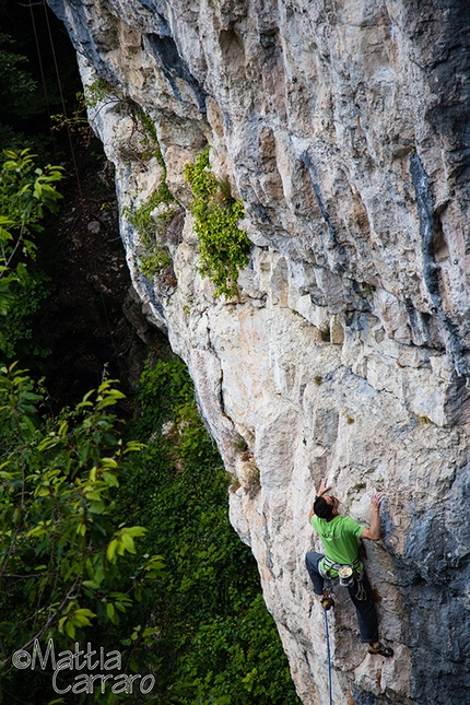 Campo Solagna - Mauro Dell'Antonia climbing Calle dea bissa