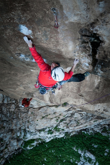 Monte Gallo, Sicilia - Lukas Binder e Florian Hagspiel durante la prima salita di Freedom of Movement (7c, 200m) Monte Gallo, Sicilia