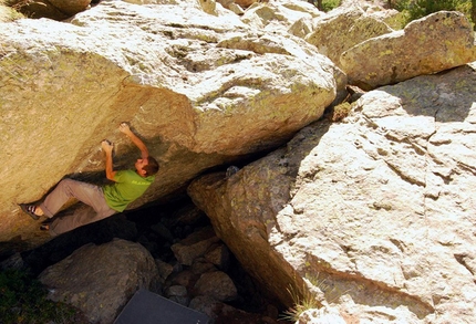 Massi della Luna - Alta Valle Gesso - Cuneo Alps - Alessandro Penna on Menti Dinamiche