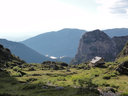 Discover Brenta Dolomites 2014 - DoloMitiche 2.0 - Brenta Base Camp - Baito dei Massodi, punto d'appoggio del Base Camp