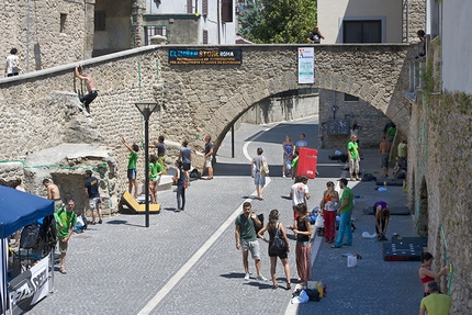 Street boulder Subiaco 2014 - Durante il Subiaco Climb and Reggae Urban Fest