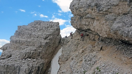 Sentiero Olivieri, Tofana, Dolomites - Sentiero Olivieri, an easy equipped path above Cortina