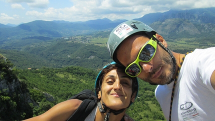 Monte della Foresta, le Mainarde - Wasted years (115 m, 7c o 6c/A0, RS3, Riccardo Quaranta, Agnese Flavi) Monte della Foresta, Molise: in vetta