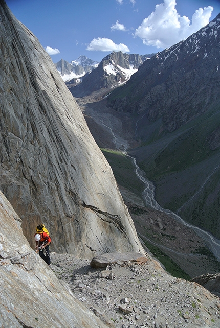 Ak-su Valley, Pamir Alay, Kirghizistan - Perestroicrack, Pik Slesova (Russian Tower) 4240m