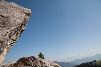 Passo delle Erbe - Würzjoch, Dolomiti - Christian Mantinger su Sultans of Swing (8a).