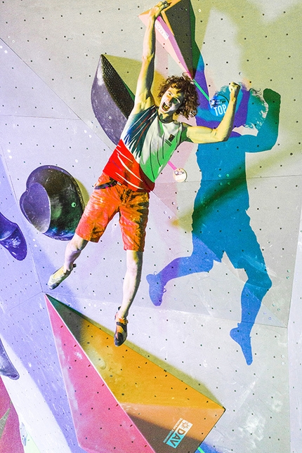 Adam Ondra and Juliane Wurm Bouldering World Champions!