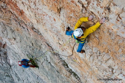 Simon Gietl - Simon Gietl and Daniel Tavanini during the first ascent of No Credit (X-, 320m),  Tofana di Rozes, Dolomites.