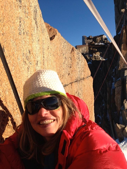 Vanessa François, Liv Sansoz - Vanessa François on the Grande Gendarme of Arête des Cosmiques where she spent the night together with Liv Sansoz.