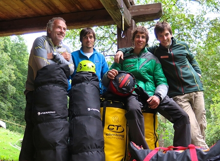 Torre Egger parete Ovest, Patagonia - Ermanno Salvaterra, Nicola Binelli, Tomas Franchini e Francesco Salvaterra