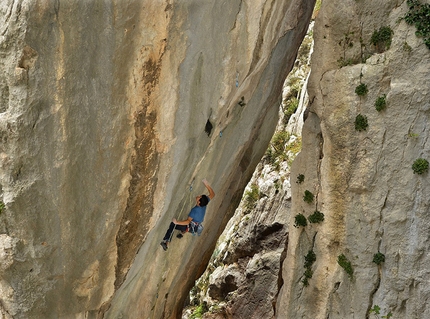 Paklenica, Croatia - Borna Čujić on Il Maratoneta 8b+