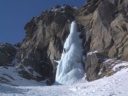 Ice climbing in Valeille valley, Valle d'Aosta, Italy