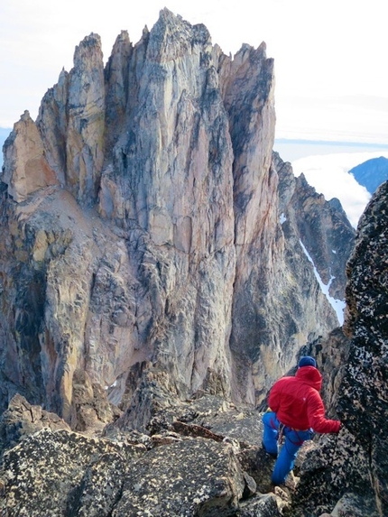 Greenland 2014, Ralph Villiger and Harald Fichtinger - Harald Fichtinger looking at Kirken.