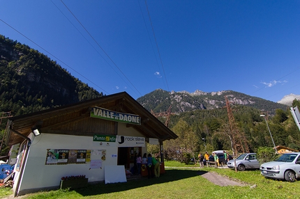 GraMitico Valdaone 2014 - Durante il primo raduno boulder GraMitico, tenutosi in Valle di Daone il 13 - 14 settembre 2014