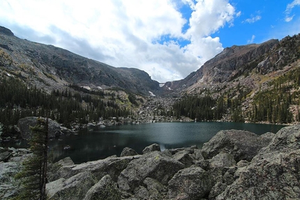 Rocky Mountain National Park, Colorado, USA - Splendida vista sui boulder nel Rocky Mountain National Park, Colorado, USA