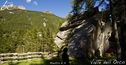 Orcoblocco, Valle dell'Orco - During the first bouldering meeting Orcoblocco, Ceresole Reale, Valle dell'Orco, 09/2014.