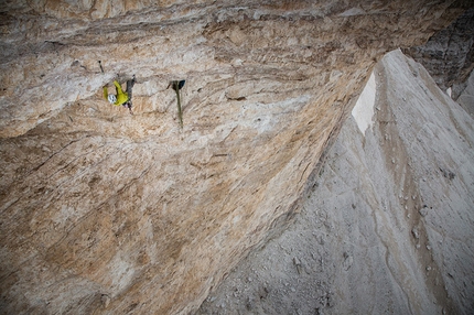Dave MacLeod climbing Project Fear on Cima Ovest di Lavaredo, Dolomites
