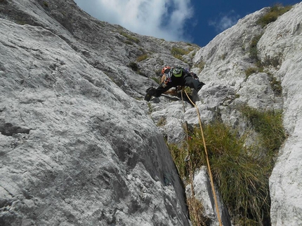 Paretone Express. Via Iurisci - D'Amico al Paretone del Gran Sasso - Emanuele D'amico impegnato al 5° tiro