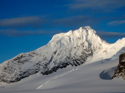 Volcan Aguilera, Hielo Sur, Patagonia - Cerro Esperanza­